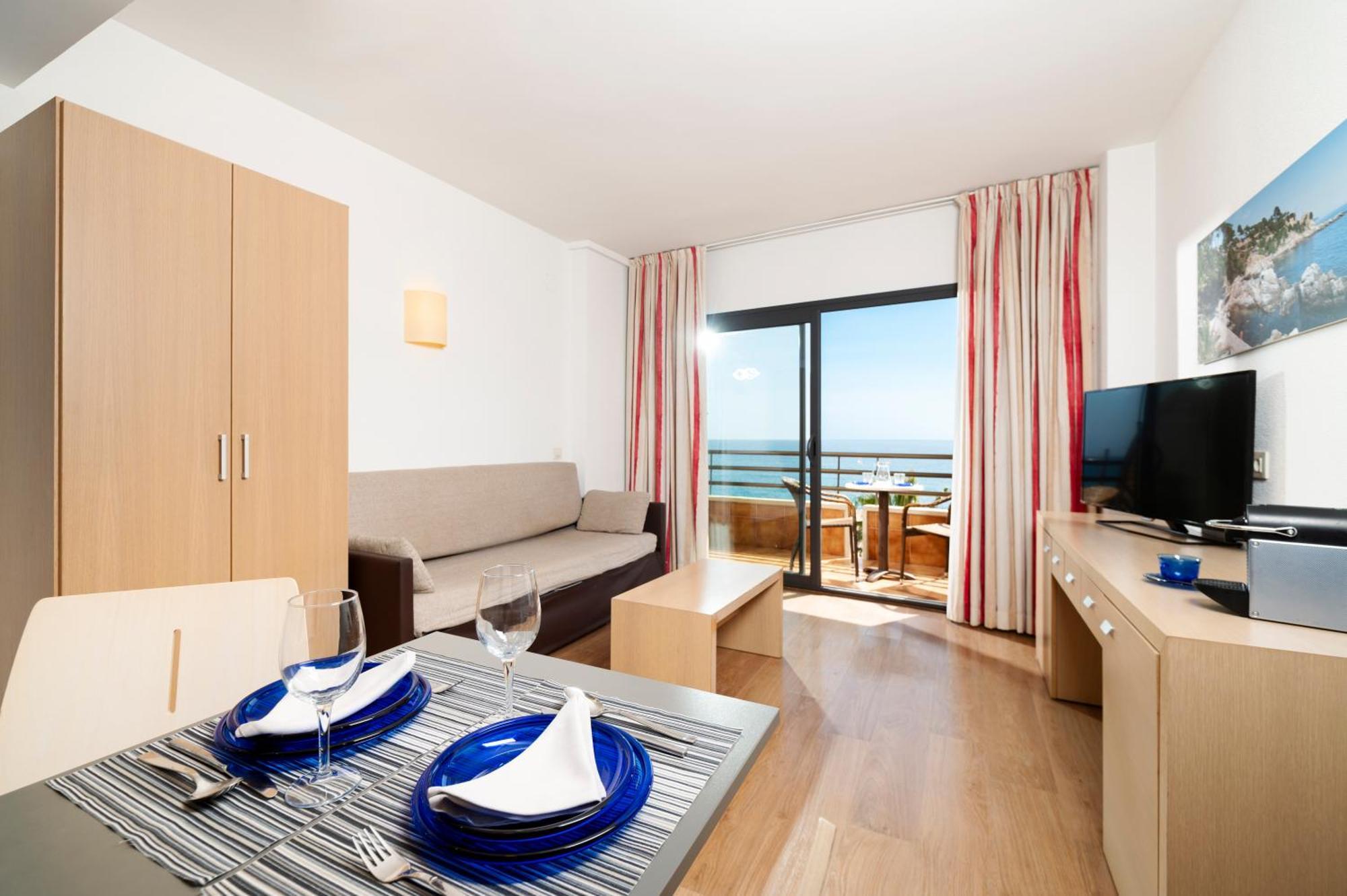 Almirall Apartaments Lloret de Mar Exterior foto